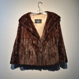 Vintage 1980's M.Hurtig & Son Ltd Furs Brown Mink Short Coat | Size Small